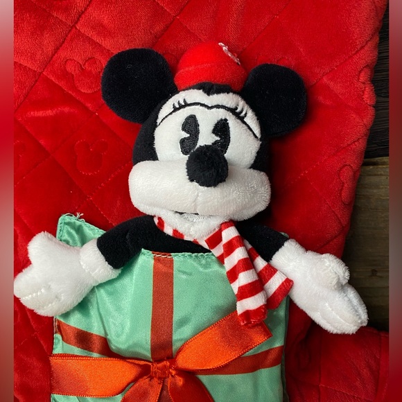 Disney Mickey and Minnie plush stockings - Picture 3 of 13